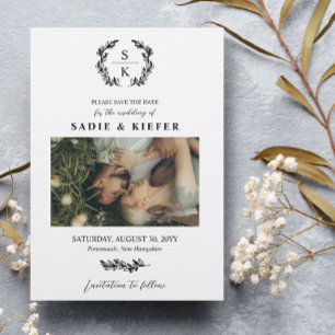 Black Typography Laurel Wreath Monogram Foto Save The Date