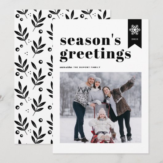 Black Typography Snowflake Seasons Greetings Foto Feestdagenkaart (Voorkant / Achterkant)
