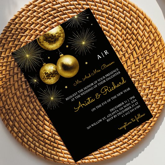 Black wedding invitation with gold text kaart