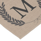 Black Wheat Laurels Faux Burlap - gepersonaliseerd Medium Tafelloper (Hoek)