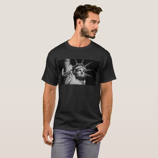 Black White beeld van Liberty New York T-shirt (Voorkant volledig)