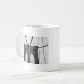 Black White Brooklyn Bridge New York Koffiemok (Voorkant links)