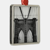 Black White Brooklyn Bridge New York Metalen Ornament (Rechts)