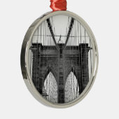 Black White Brooklyn Bridge New York Metalen Ornament (Rechts)