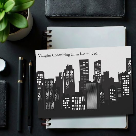 Black White Building Skyline Business Moving Aankondiging