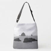 Black & White Cannon Beach Zee Stacks Groot Crossbody Tas (Achterkant)