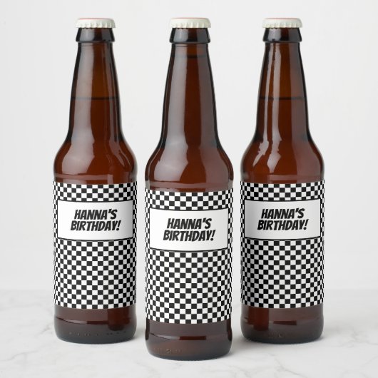 Black White Check Pattern Racing Theme Birthday Bier Etiket (Flessen)