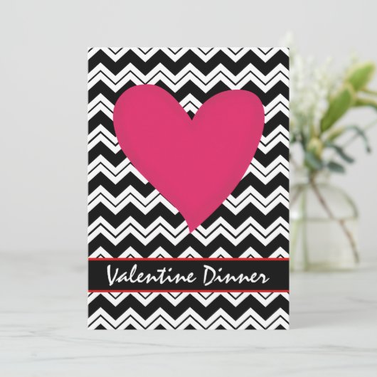 Black White Chevron Heart Valentijn Invitation Kaart (Staand voorkant)