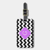 Black White Chevron Lila Quatrefoil Monogram Bagagelabel (Voorkant verticaal)