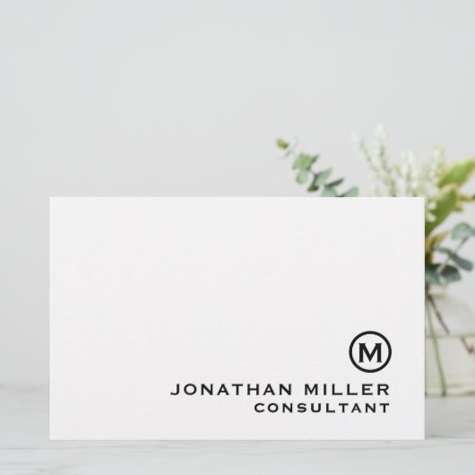 Black White Classic Monogram Briefpapier (Staand voorkant)