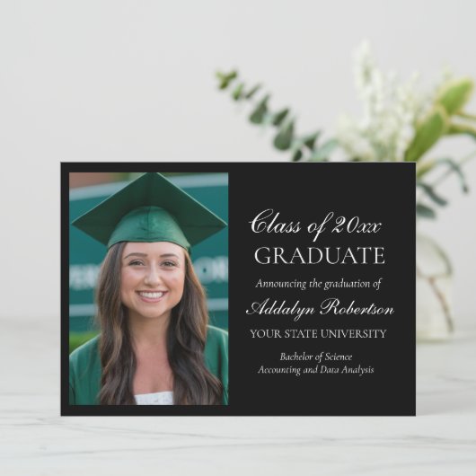 Black White College University Foto Afstuderen Aankondiging (Staand voorkant)