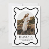 Black White Elegant Wavy Border Photo Wedding Bedankkaart (Achterkant)