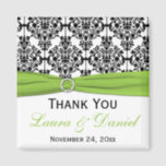 Black, White en Limoen Damask Wedding Favor Magnet<br><div class="desc">Dit zwarte en witte domme trouwfeest is te danken aan je magneet met een groen FAUX-lintje met een chartreuse groene tint en een bijkomstig bijvoegsel voor de bruiloft. Als er andere overeenkomende objecten zijn die je nodig hebt,  kun je een e-mail sturen naar niteowlstudio@gmail.com.</div>