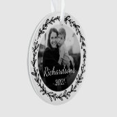 Black White Festive Leaf Lijst Family White Foto Ornament (voorkant)