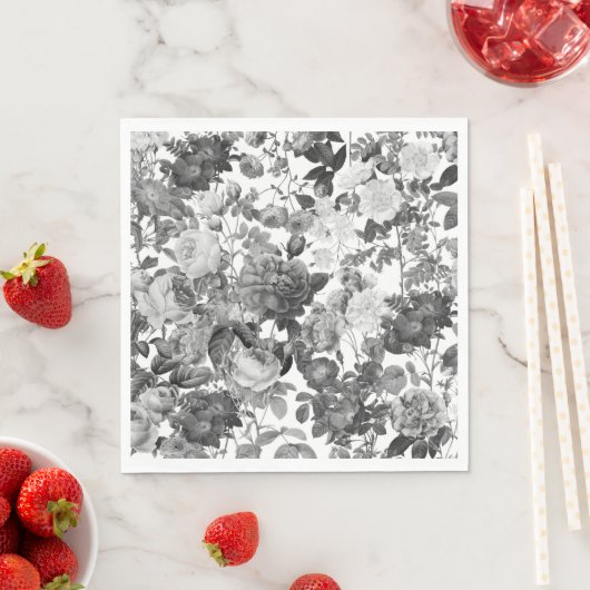 Black White  Floral Servet (Insitu)