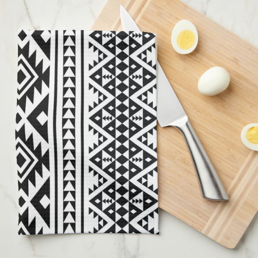Black White Geometric Tribal Pattern Aztec Boho Theedoek (Quarter Fold)