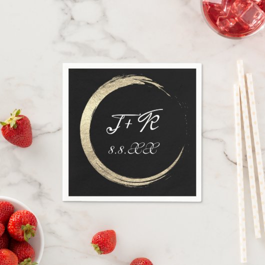 Black White Gold WreatInitiaal Monogram Datum Servet (Insitu)