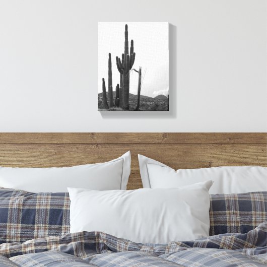 Black & White Group of Saguaro Cactus on Hill 8x10 Canvas Afdruk (Insitu (Slaapkamer))