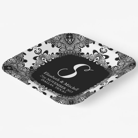Black White Lacy Tribal Damask Fractal Lace Papieren Bordje (Gebogen)