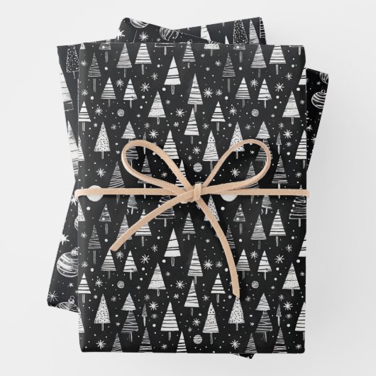 Black & White Line Art Kerstbomen & Ornamenten Inpakpapier Vel (In situ)