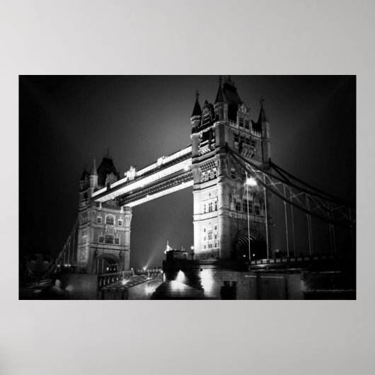 Black White London Tower Bridge bij nacht Poster (Voorkant)