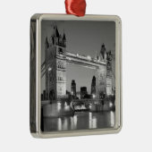 Black White London Tower Bridge Metalen Ornament (Rechts)
