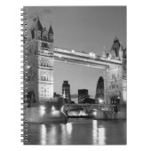 Black White London Tower Bridge Notitieboek (Voorkant)