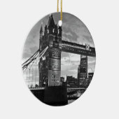 Black White London Tower Bridge Verenigd Koninkrij Keramisch Ornament (Rechts)