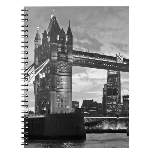 Black White London Tower Bridge Verenigd Koninkrij Notitieboek (Voorkant)