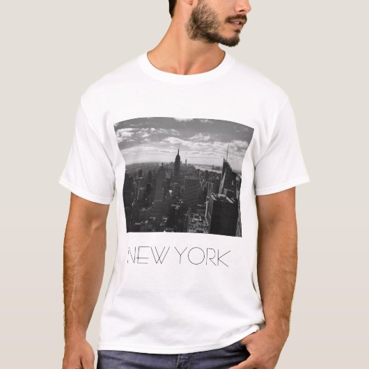 Black & White Manhattan Skyline T Shirt (Voorkant)