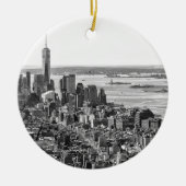 Black White New York City Skyline Keramisch Ornament (Voorkant)