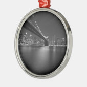 Black White New York City Skyline Metalen Ornament (Links)