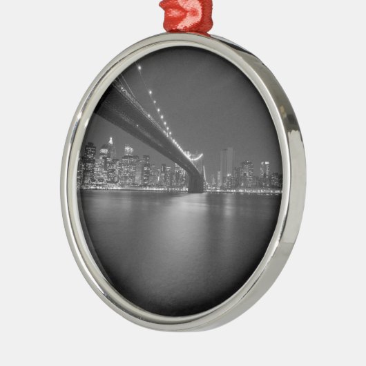Black White New York City Skyline Metalen Ornament (Links)