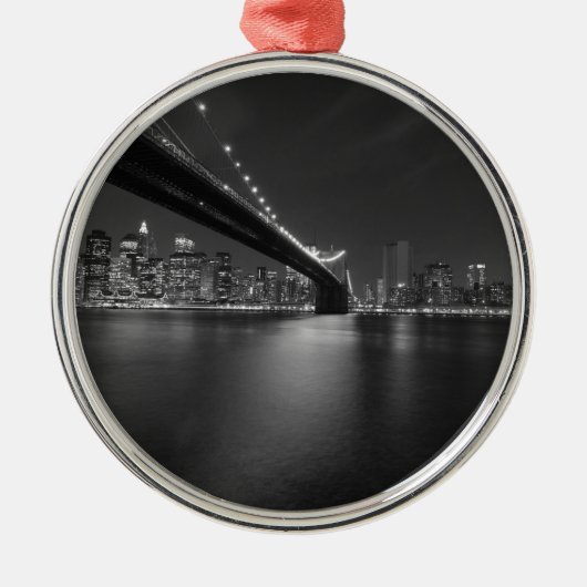 Black White New York City Skyline Metalen Ornament (Voorkant)