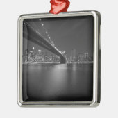 Black White New York City Skyline Metalen Ornament (Links)