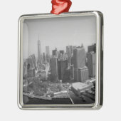 Black White New York City Skyline Metalen Ornament (Links)