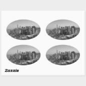 Black White New York City Skyline Ovale Sticker (Vel)