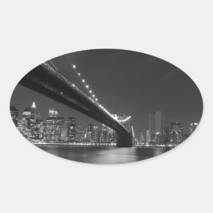 Black White New York City Skyline Ovale Sticker