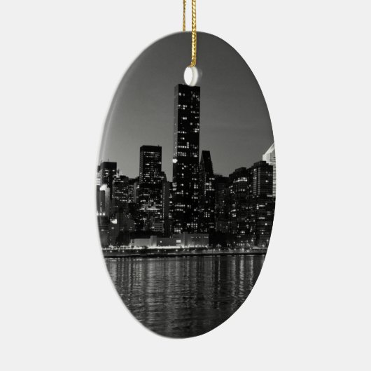 Black White New York City Skyscapers Silhouette Keramisch Ornament (Rechts)
