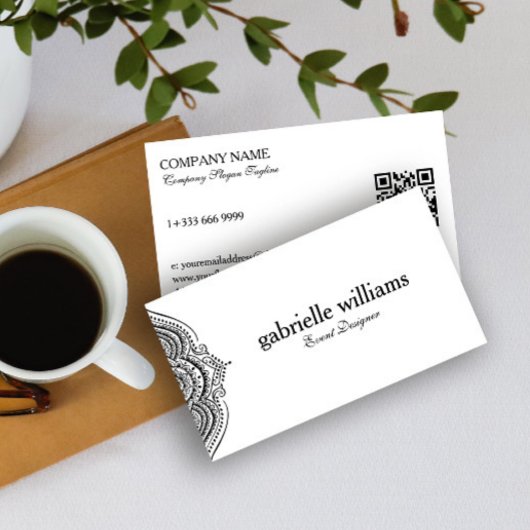Black White Paisley Mandala QR Code Visitekaartje