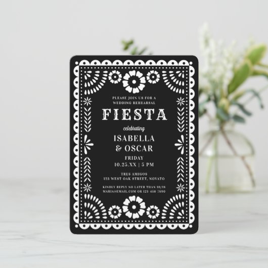 Black & White Papel Picado Wedding Rehearsal Party Kaart (Staand voorkant)