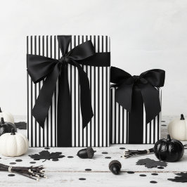 Black & White Pinstripe Halloween Cadeaupapier