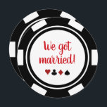 Black White Poker Chip Wedding Elopement Announce Kaart<br><div class="desc">Verraadd je vrienden en familie door ze deze zwarte en witte pokerspaanders te sturen,  trouwfeestjes en/of feestuitnodigingen. Ze wachten vol ongeduld om bij je te zijn op deze leuke receptie.</div>
