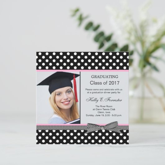 Black white polka dot Graduation Party Kaart (Staand voorkant)