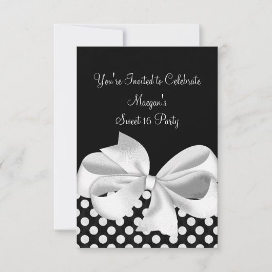 Black White Polka Dot Ribbon Sweet 16 Uitnodiging (Voorkant)