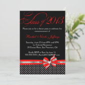 Black White Red Polka Dot Afstuderen Invitation Kaart (Staand voorkant)