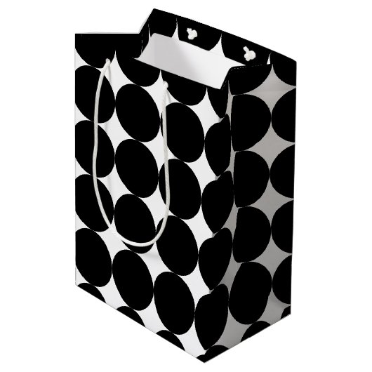 Black White Retro Geometric Cirtern Pattern Medium Cadeauzakje (Achterkant Gekanteld)