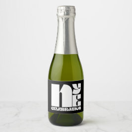 Black White Retro Typography New Year's Eve Party Sparkling Wijnetiket