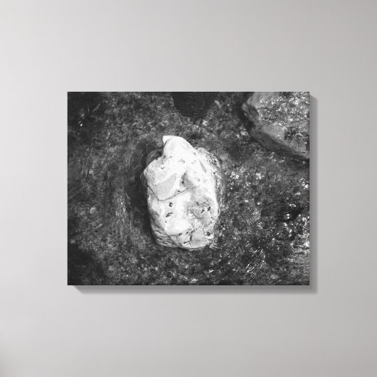 Black & White Rock in het meer Water 16x20 Canvas Afdruk (Voorkant)