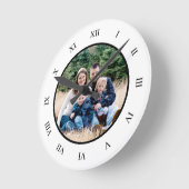 Black White Roman Numbers Aangepaste foto Ronde Klok (Hoek)